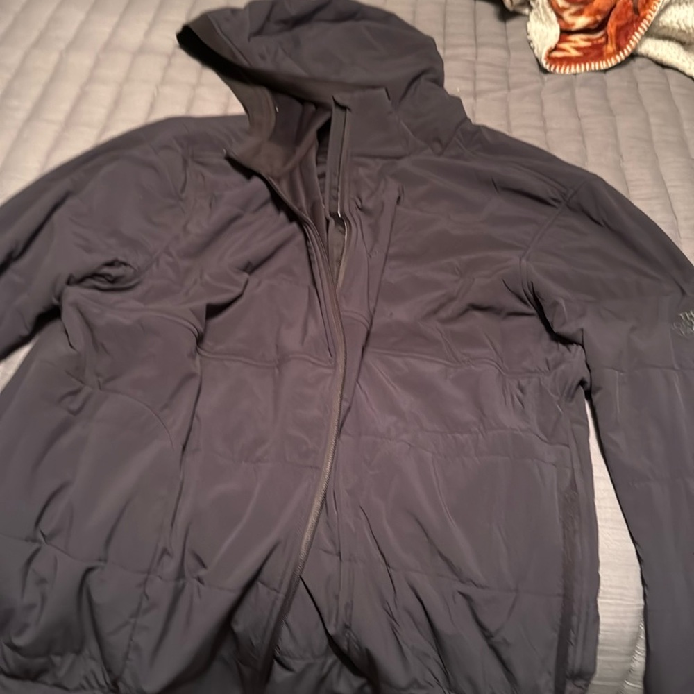 I am selling my Northface jacket. I think it’s a dark blue or black.Hardly used